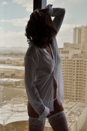 Sihem erotic massage in New Haven IN